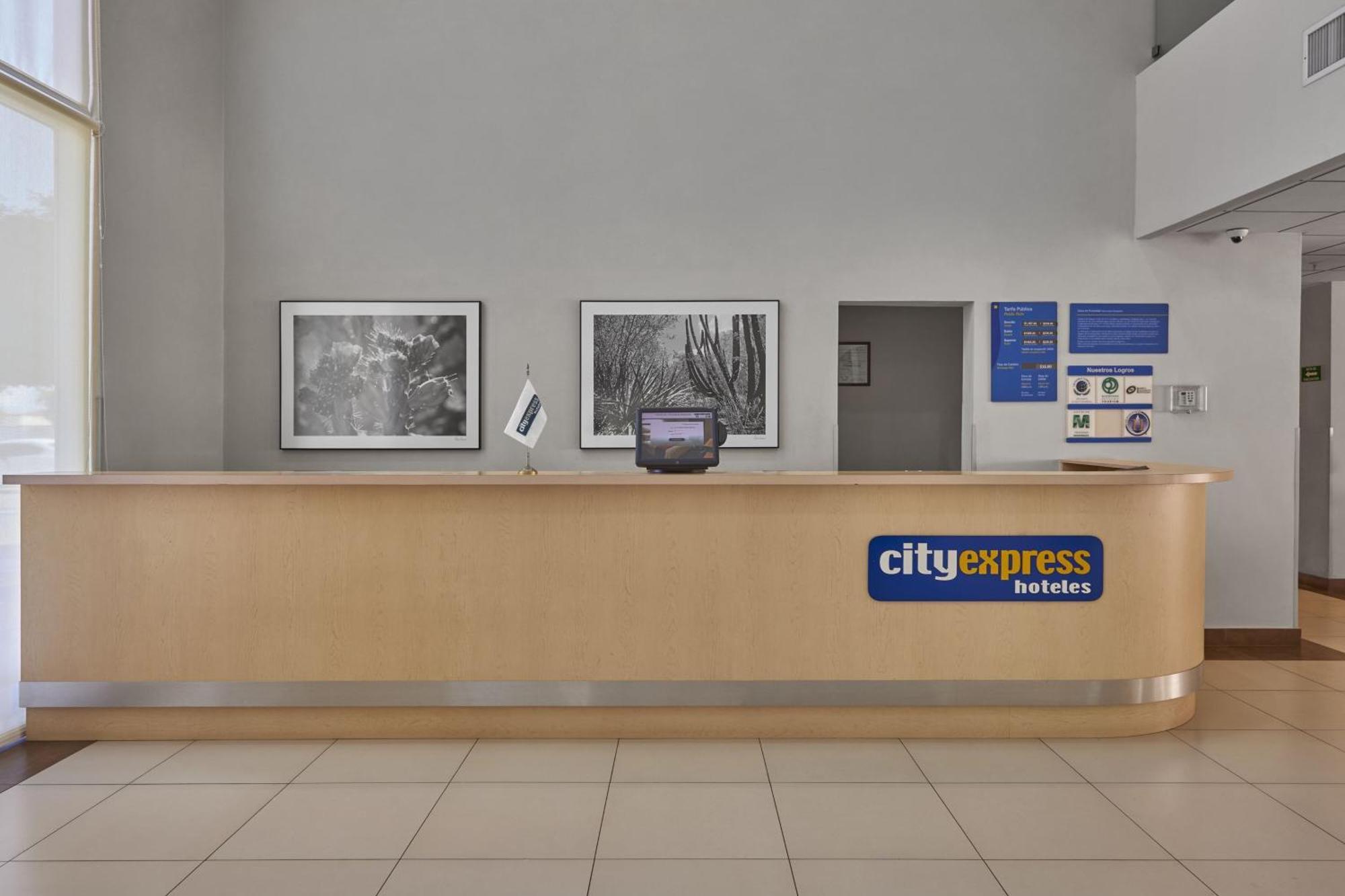 City Express By Marriott Ciudad Obregón Exteriér fotografie