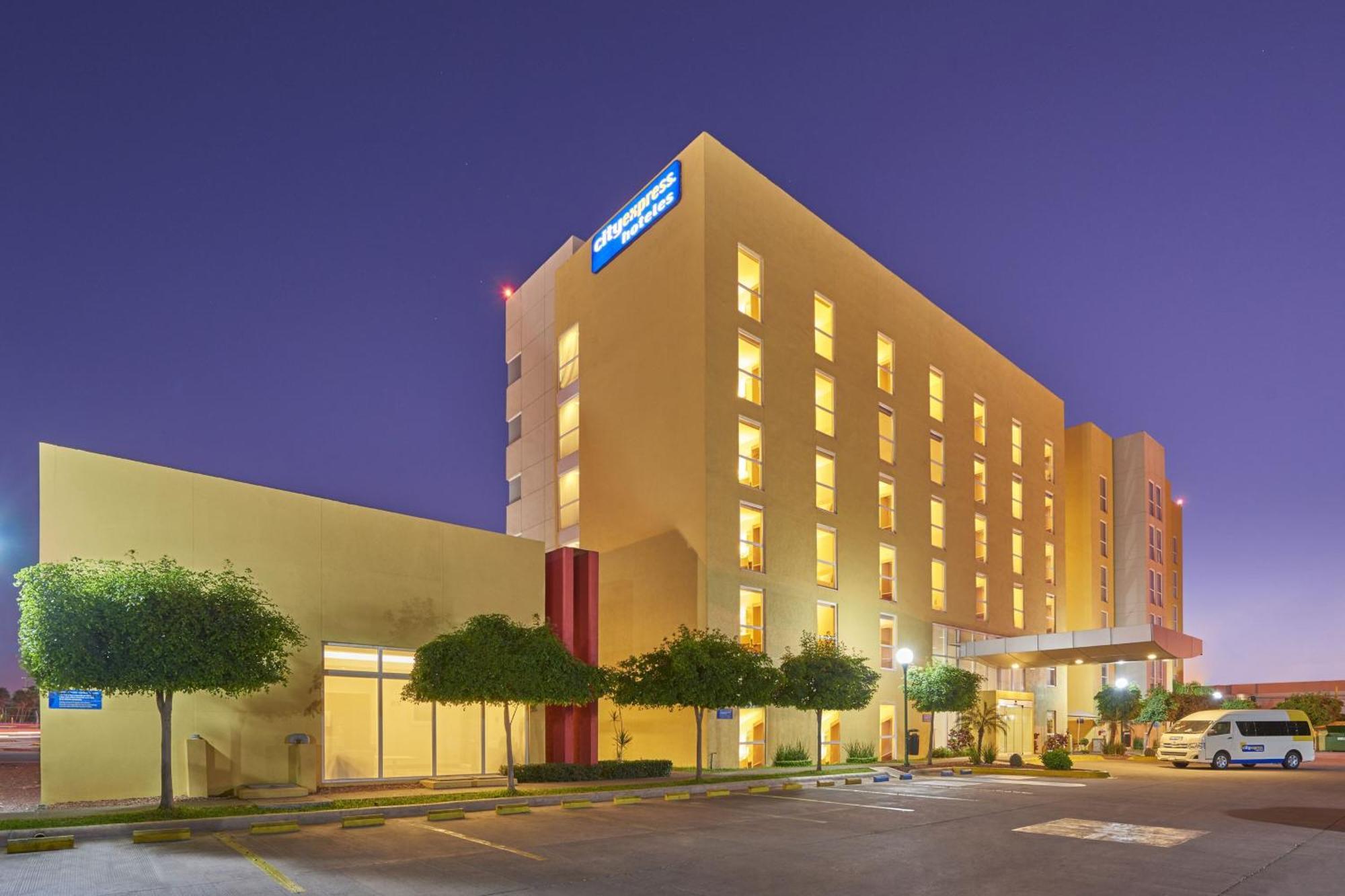 City Express By Marriott Ciudad Obregón Exteriér fotografie
